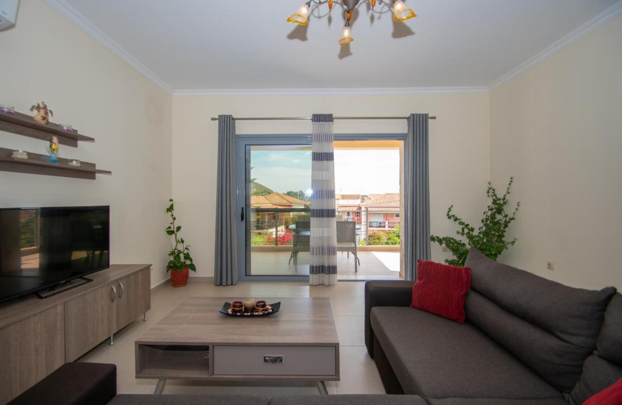 Liri'S Apartments Kalamáki Kültér fotó