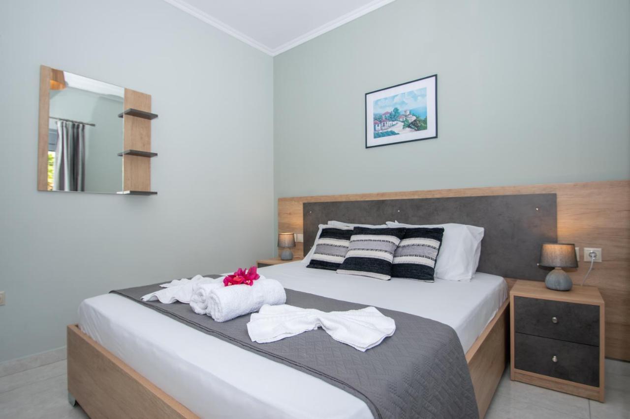 Liri'S Apartments Kalamáki Kültér fotó